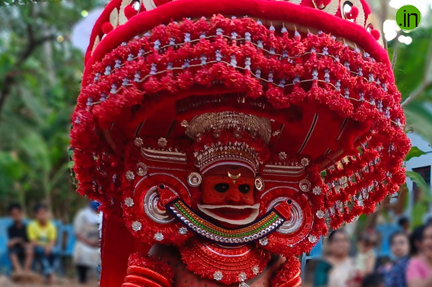 Adimuliyadan Daivam-Theyyam-001